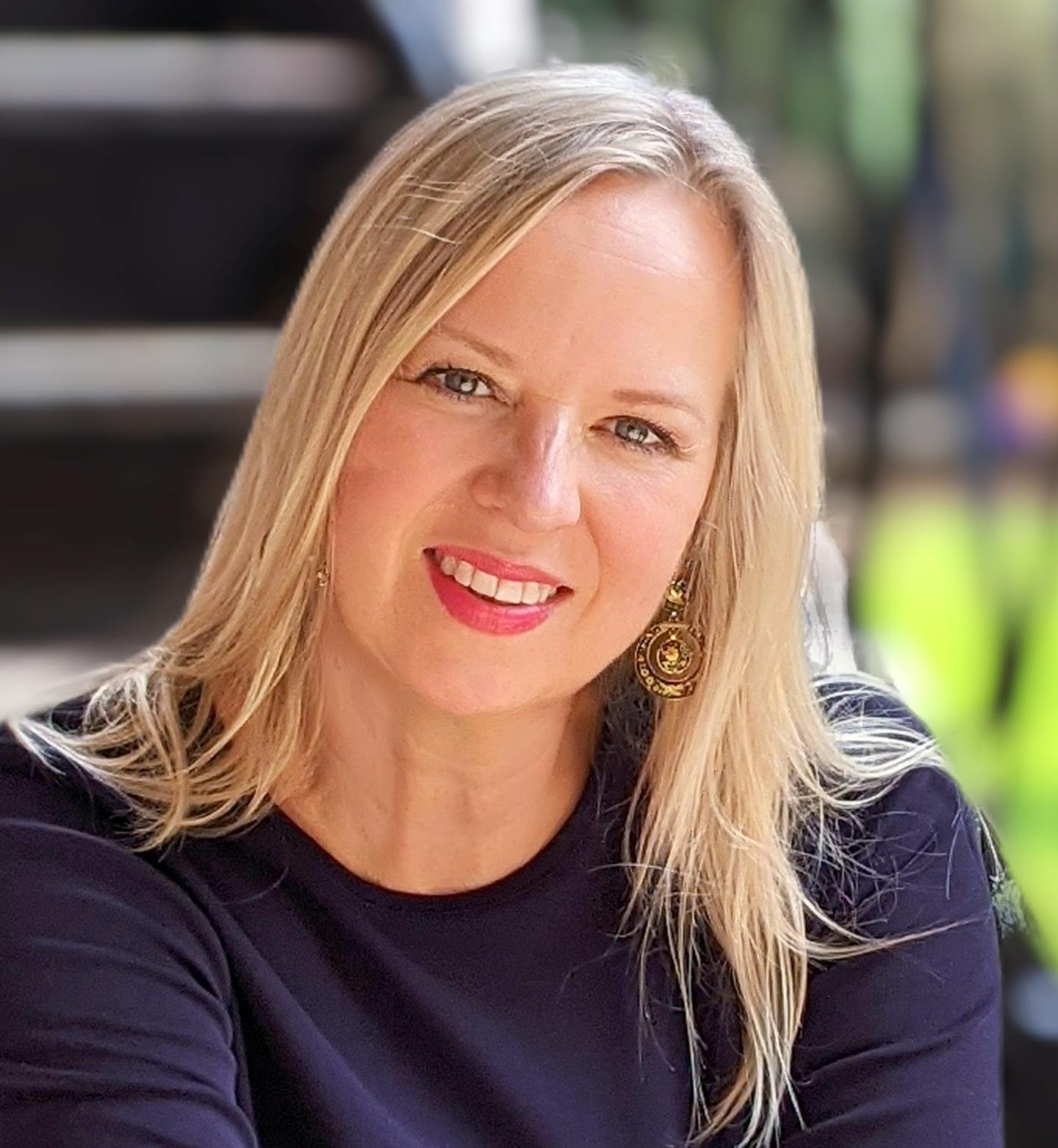 Diane Tober headshot